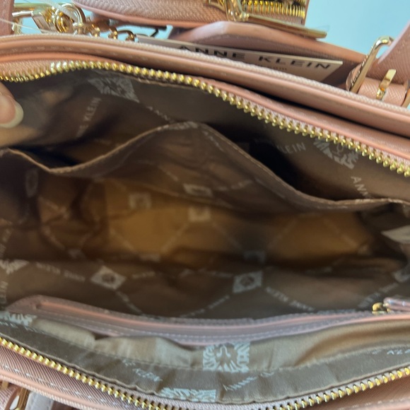 NWT!! Anne Klein Tote Purse in this Rose Color. Comes with additional wallet’s. - Picture 7 of 9